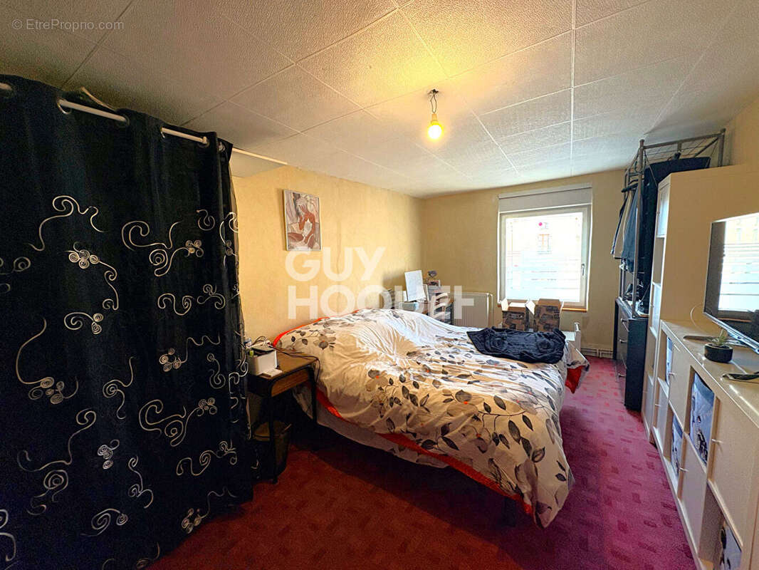 Appartement à PRECIEUX