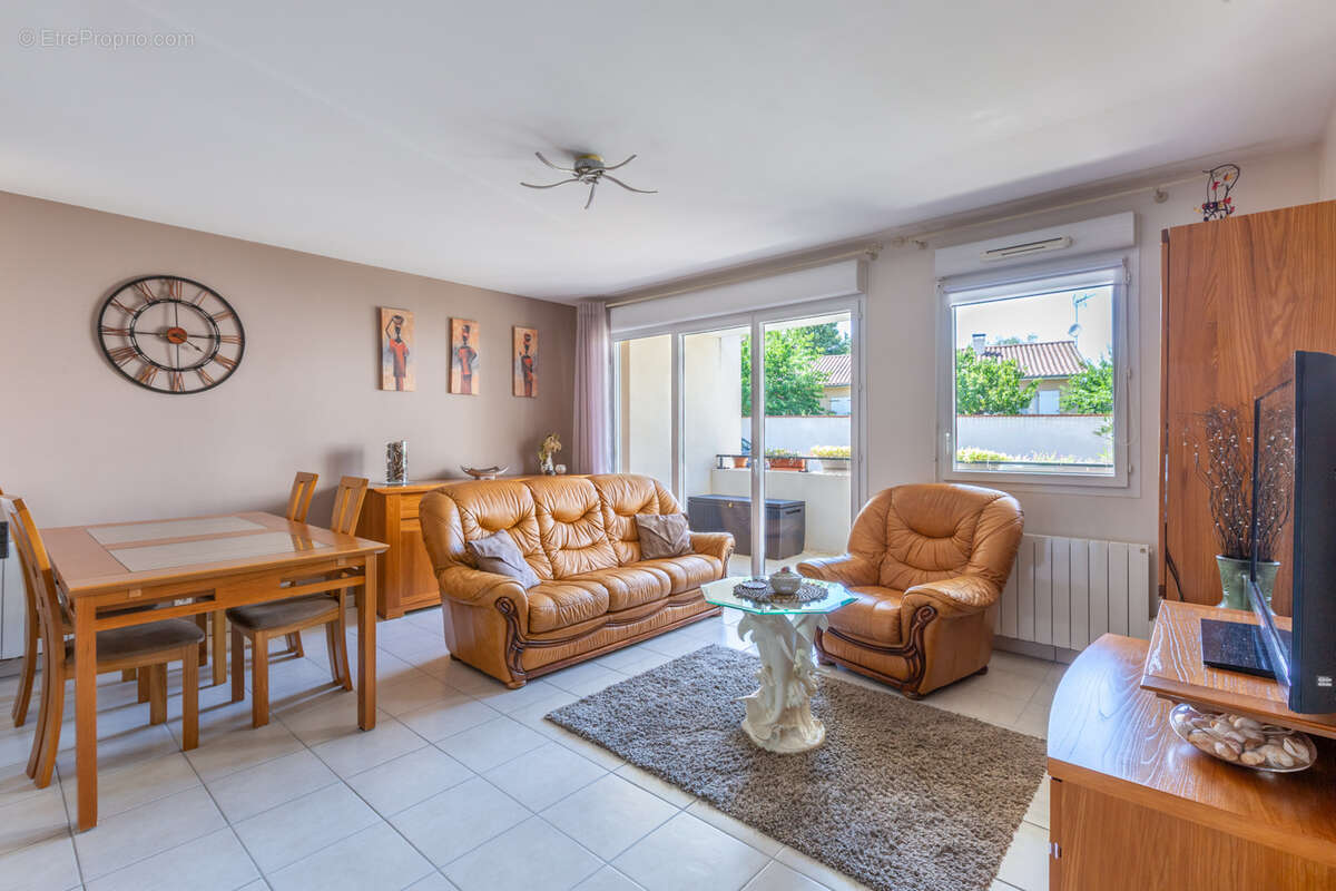 Appartement à SAINT-LAURENT-DE-MURE