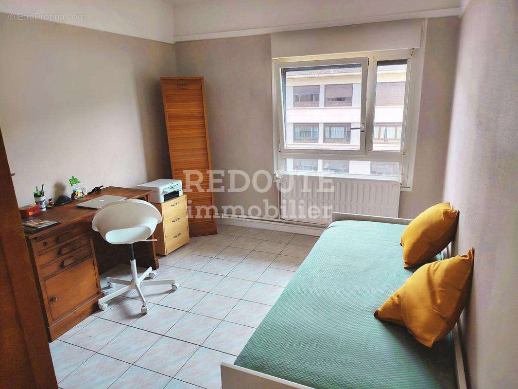 Appartement T5, Dernier étage, Quartier Saint-Remi - photo 3