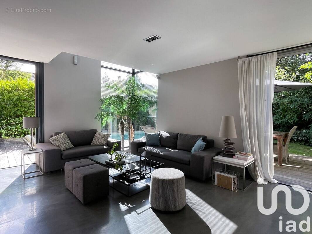 Photo 1 - Maison à SUCY-EN-BRIE