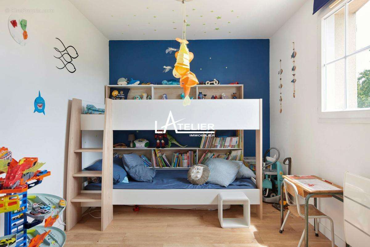 Maison rénovée - 5 chambres - Vie de plain-pied au calme - photo 12