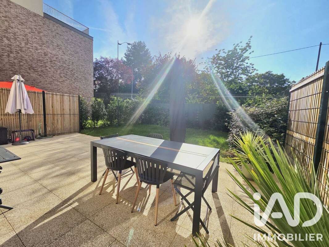 Photo 2 - Appartement à RUEIL-MALMAISON