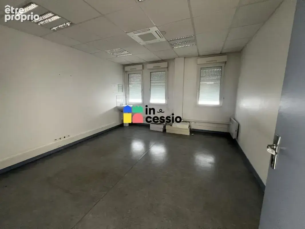 À VENDRE – Plateau de bureaux lumineux – 406 m² env. – Z - photo 14