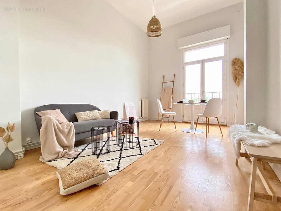 Appartement à BORDEAUX