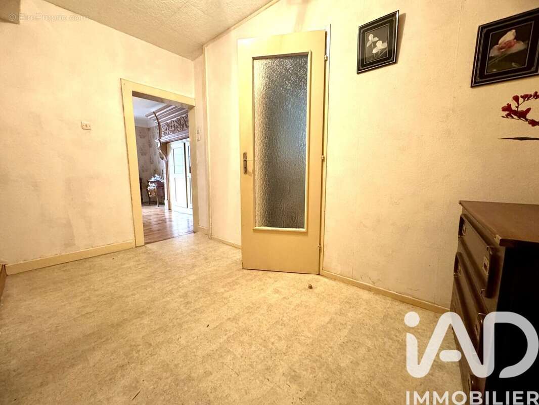 Maison 88 m² à Fenetrange  - photo 7