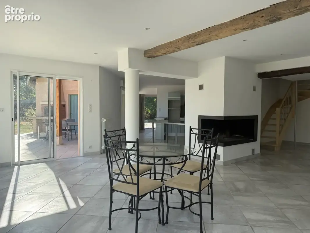 Maison avec piscine et parc boisé—Sainte-Maure-de-Peyriac - photo 4