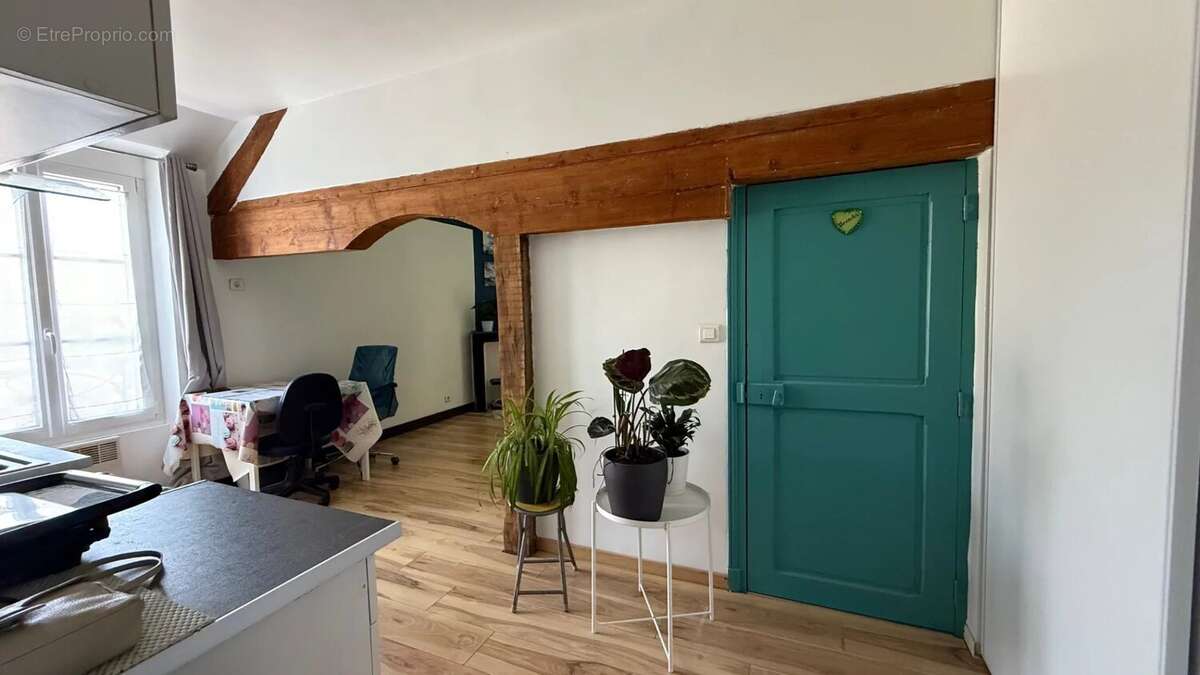 Appartement à OLLAINVILLE