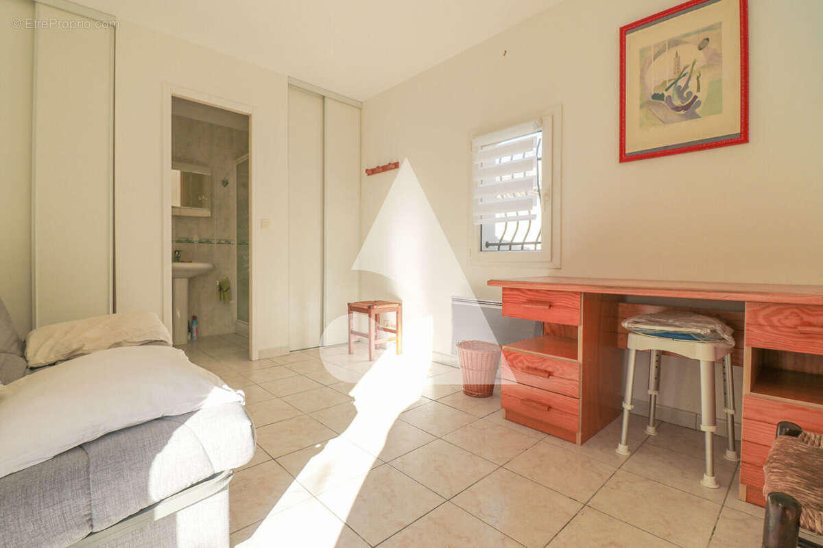 Maison de 122 m² avec Piscine et Grand Terrain Arboré Secteur Lavaur Ambres 4 pièce(s) - photo 3
