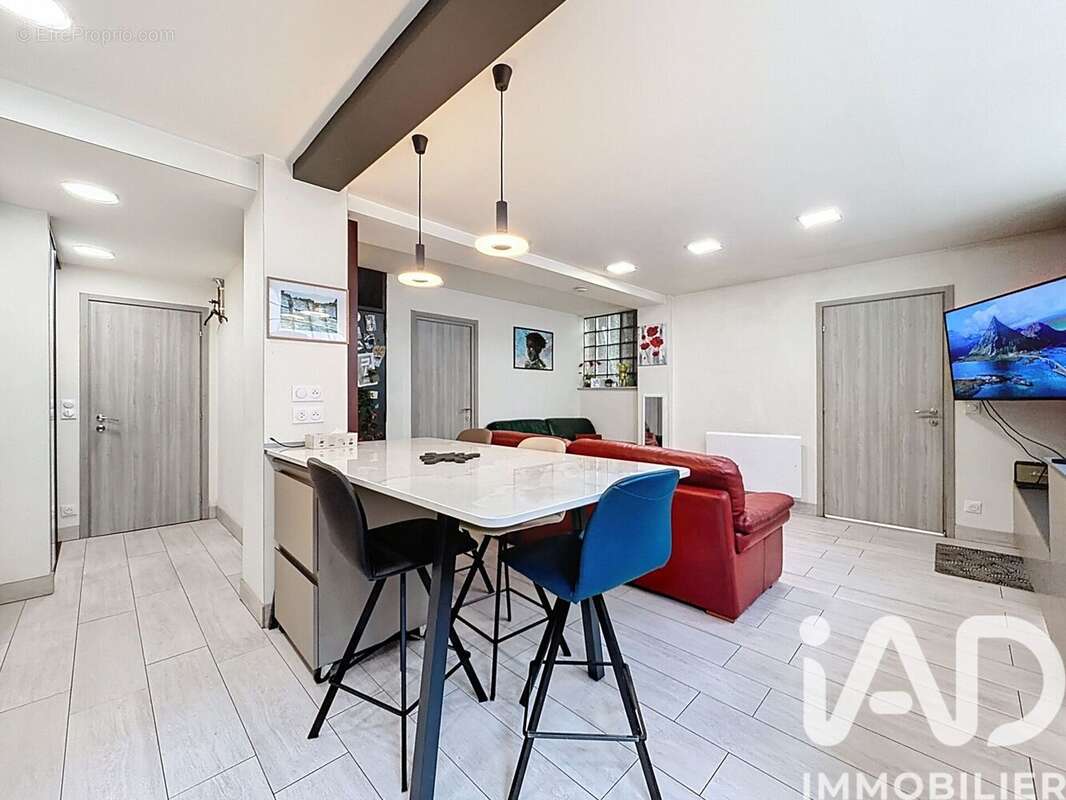 Photo 2 - Appartement à VILLENEUVE-LE-ROI