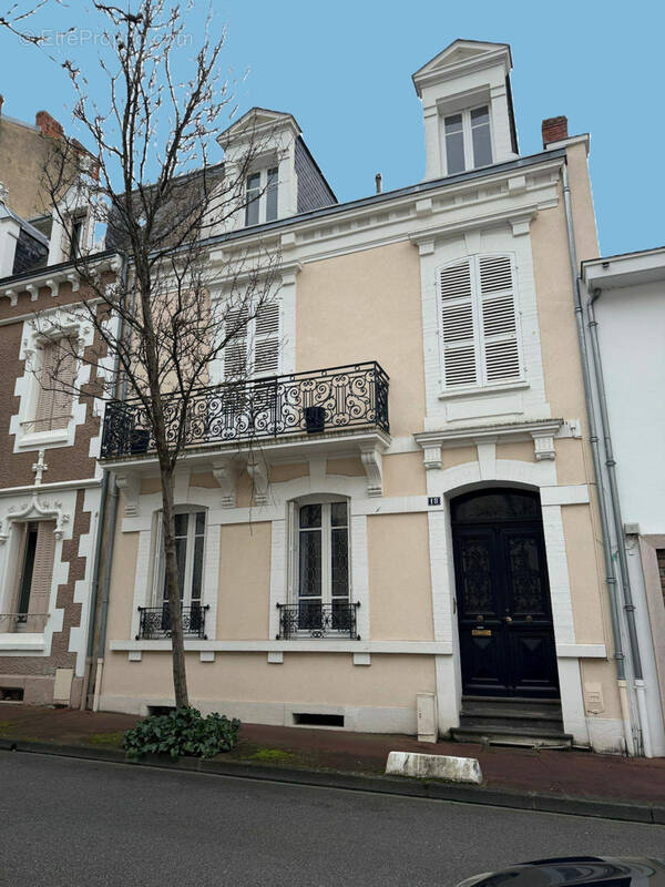 Maison à VICHY