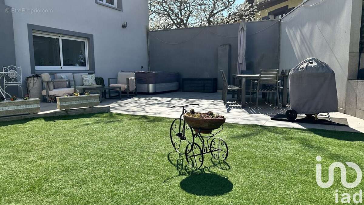 Photo 2 - Maison à CHAMPIGNY-SUR-MARNE