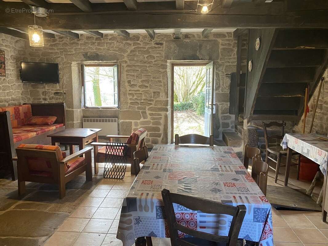 Gîte 1 - Maison à PEYRAT-LE-CHATEAU