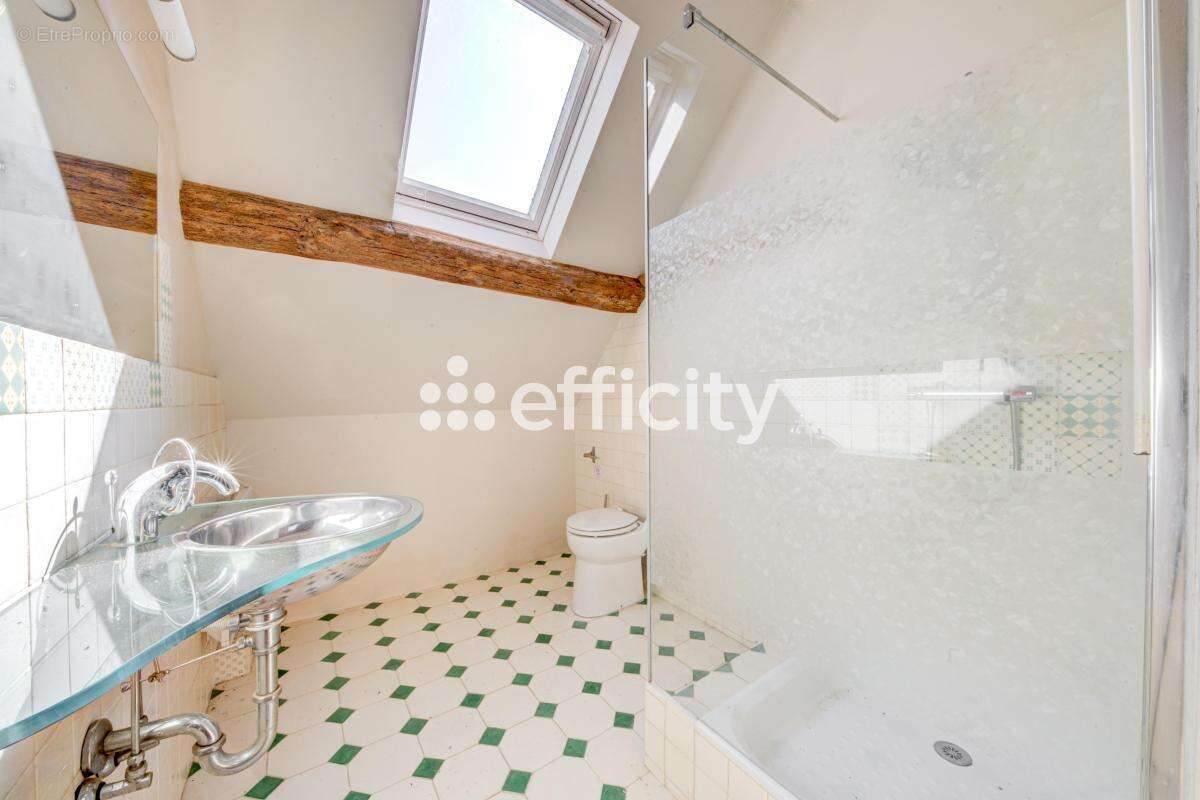Maison 420 m² à La Boissiere-Ecole  - photo 33