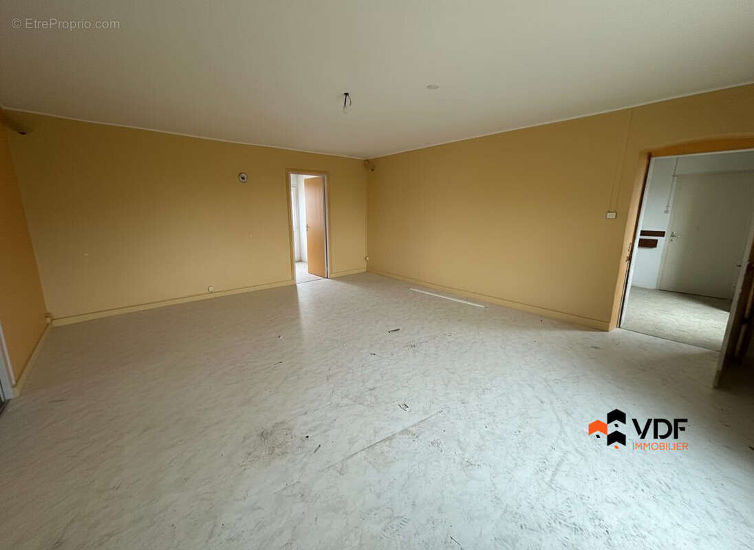 Appartement à CUINZIER