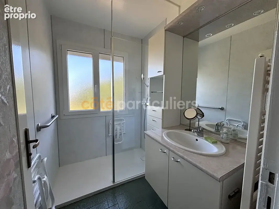Maison familiale 122 m² 7 pièces - Ifs Bourg - photo 6