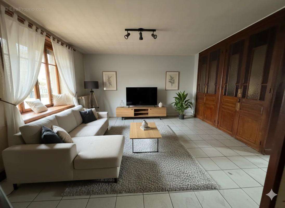 Maison à CHABRELOCHE