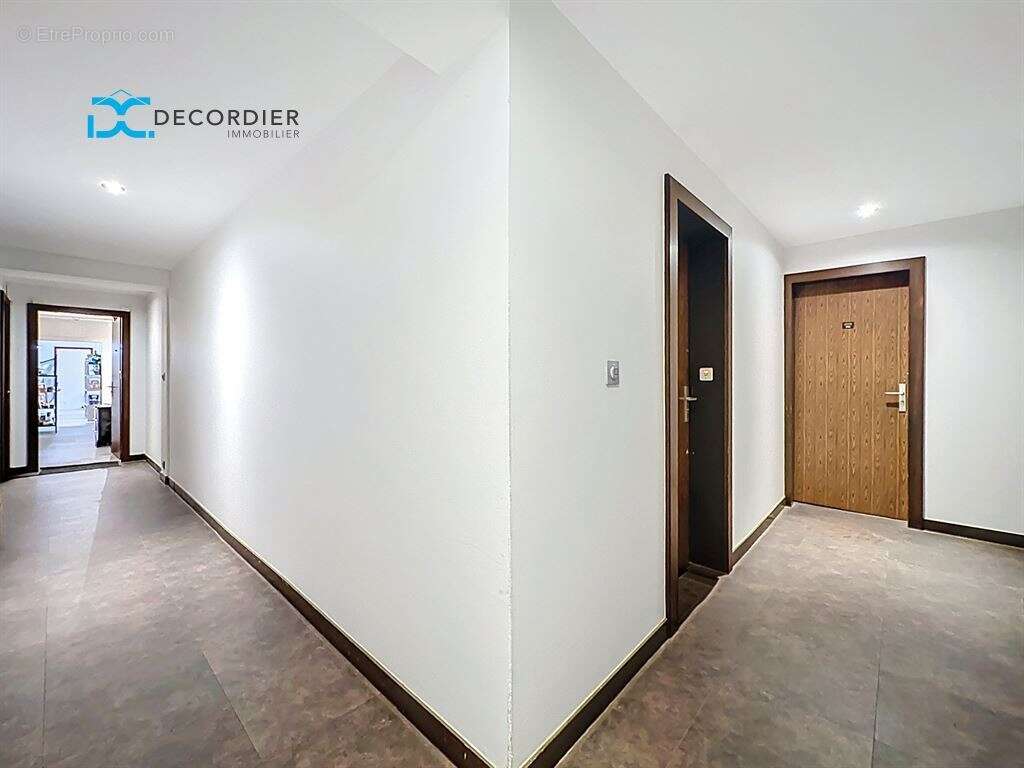 Appartement à EVIAN-LES-BAINS