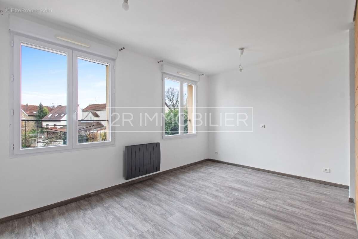 Maison à LIVRY-GARGAN