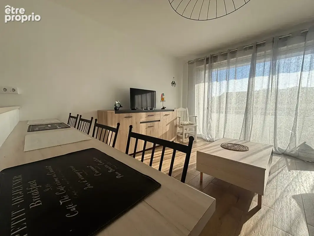 T2 équipé avec terrasse et superbe vue dégagée - photo 3