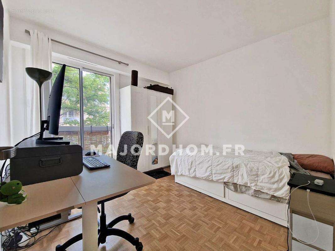 Appartement à MARSEILLE-6E