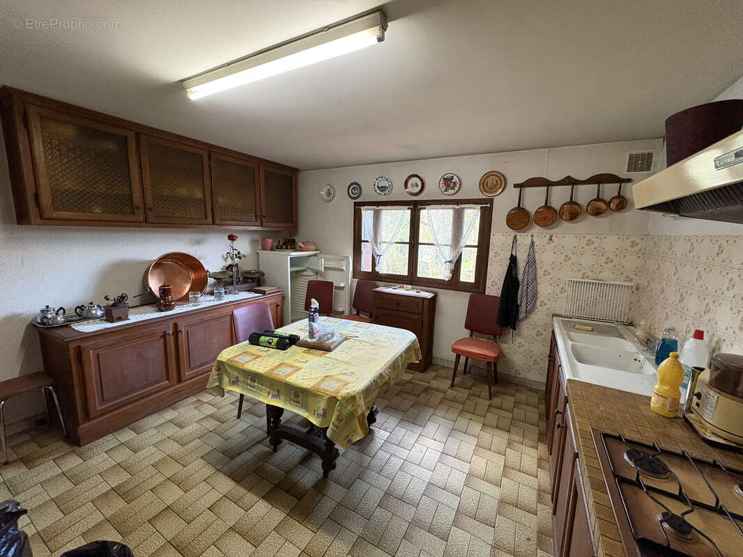 Maison à COLAYRAC-SAINT-CIRQ