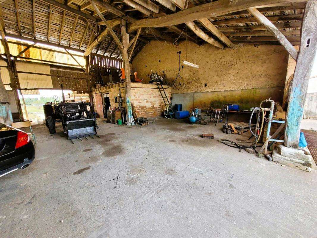 Maison à SAINT-CIERS-SUR-GIRONDE