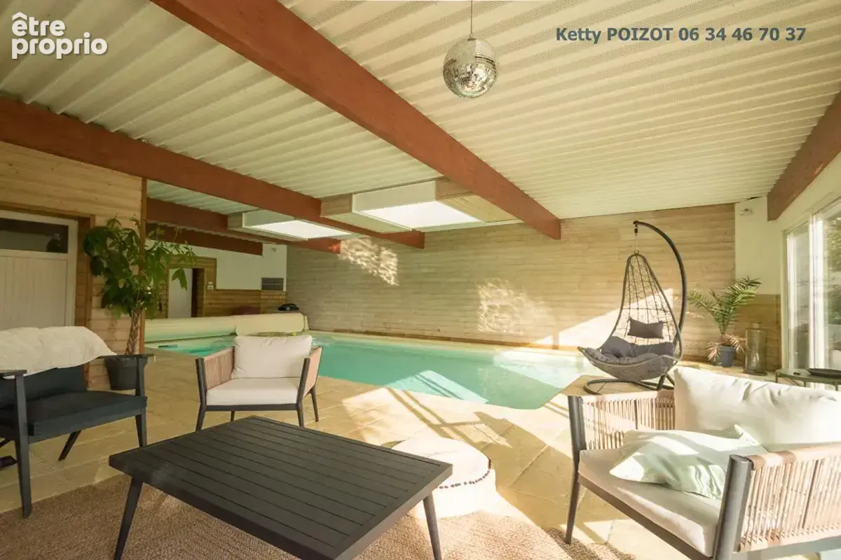 EXCLUSIVITE - Nouveauté Belle Maison Familiale Petit Mars 6 pièce(s) - 143 m2 au sol - Espace Piscine Intérieure 82 M2 - photo 5