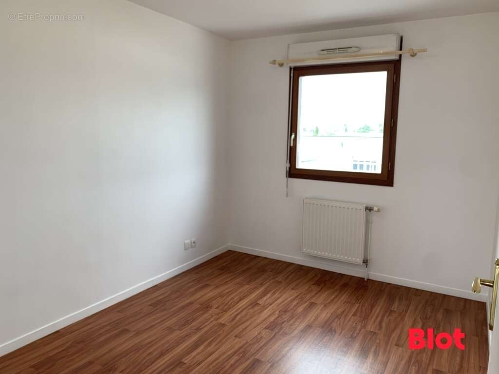 Appartement à VEZIN-LE-COQUET