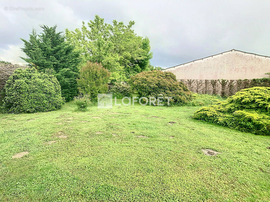 Maison à SAINT-GIRONS-D&#039;AIGUEVIVES