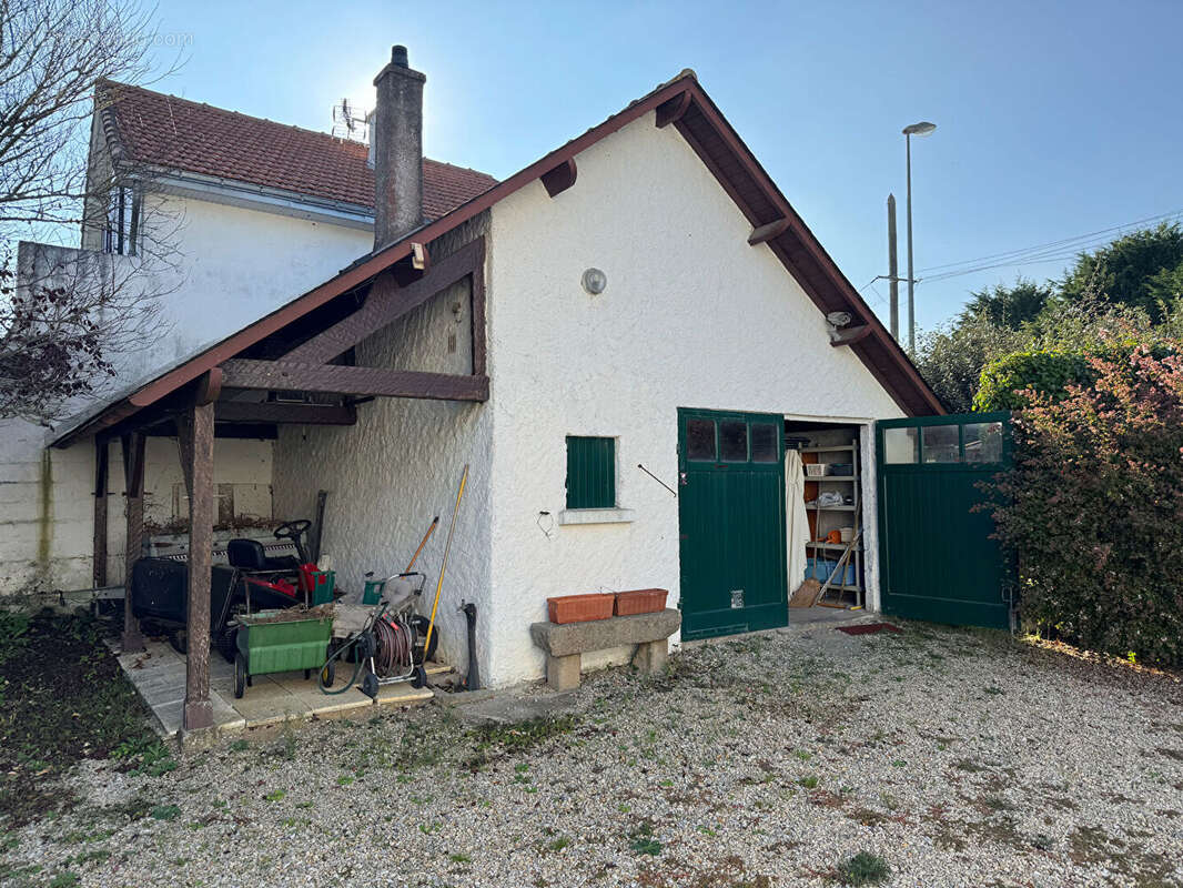 Maison à LE POULIGUEN