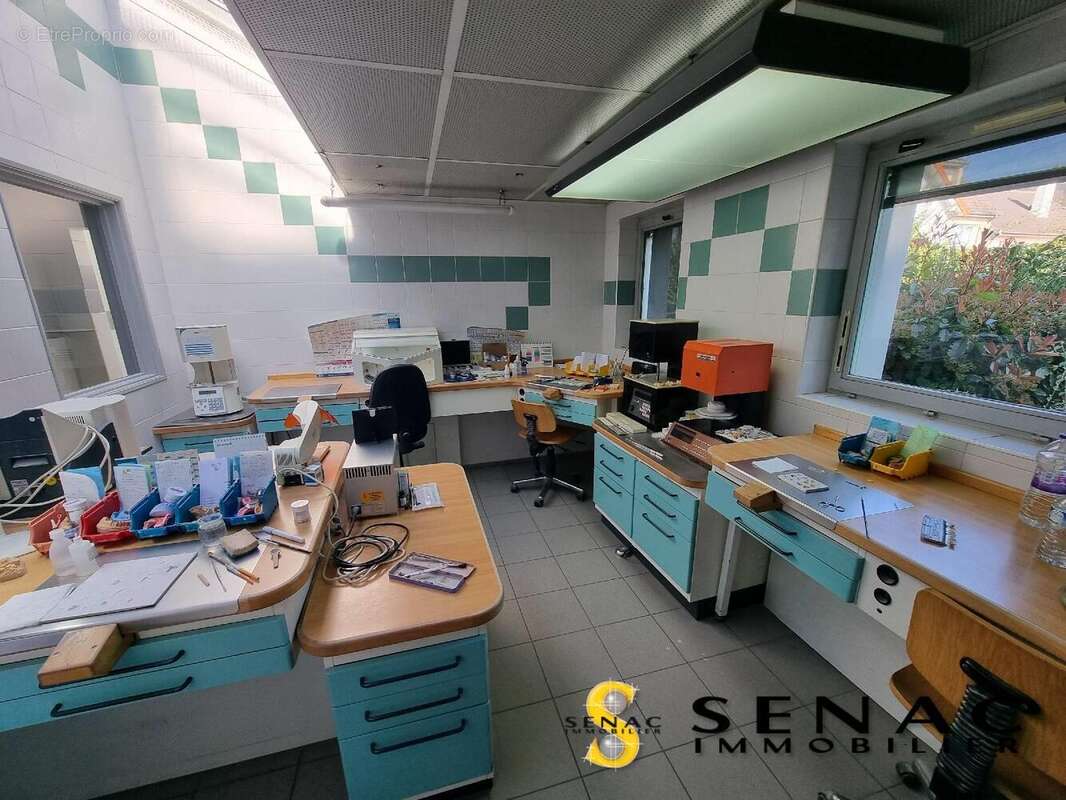 Commerce à LE PLESSIS-BOUCHARD