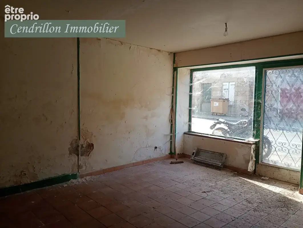 Maison de village, 2 chambres, ~80 m2 habitables, avec garage, pas de terrain - à rafraîchir - - photo 5