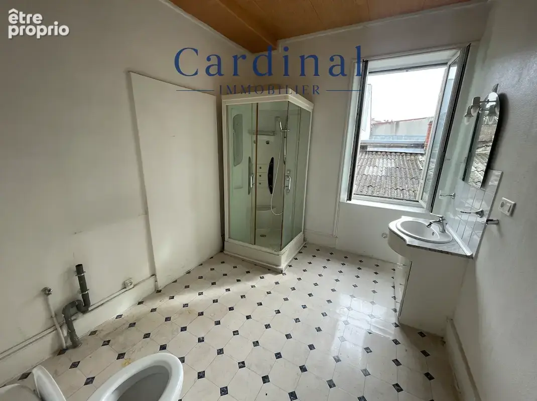 Coup de fusil succession a saisir !!!!! local commercial avec appartement - photo 11