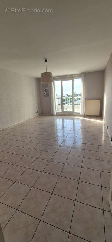 Appartement à ISSOU