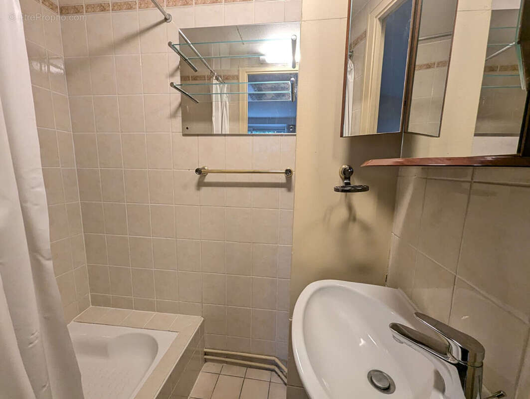 Appartement à FONTENAY-SOUS-BOIS