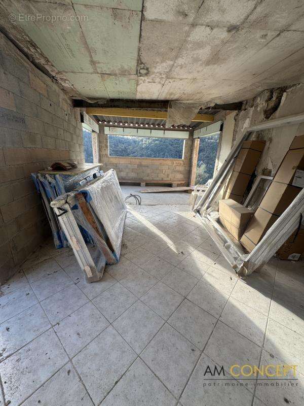 Appartement à L&#039;ESCARENE