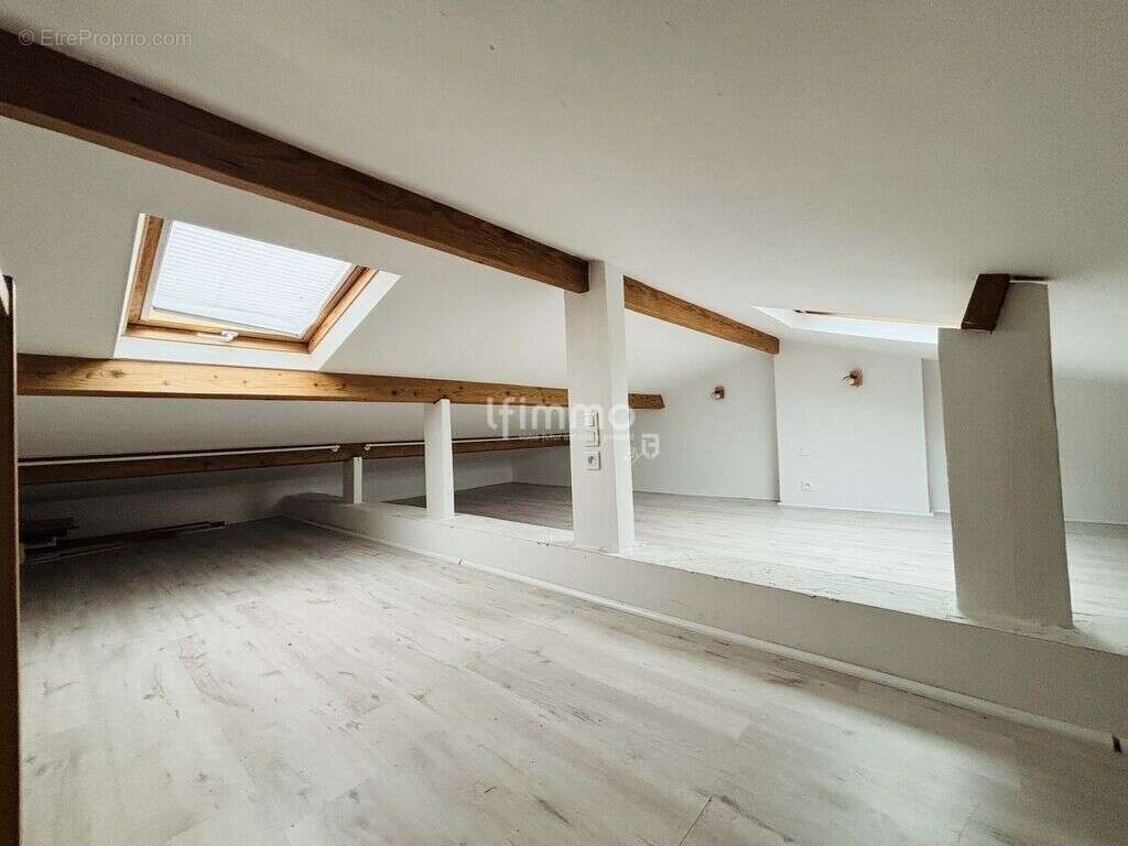 Maison à VILLENEUVE-LOUBET