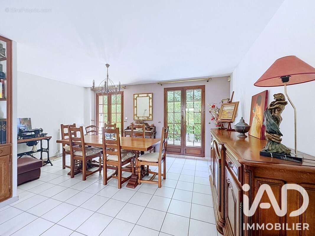 Photo 3 - Maison à LA QUEUE-EN-BRIE