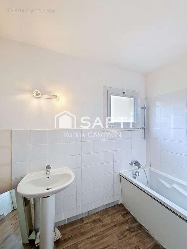 Photo 5 - Appartement à L'ISLE-SUR-LA-SORGUE