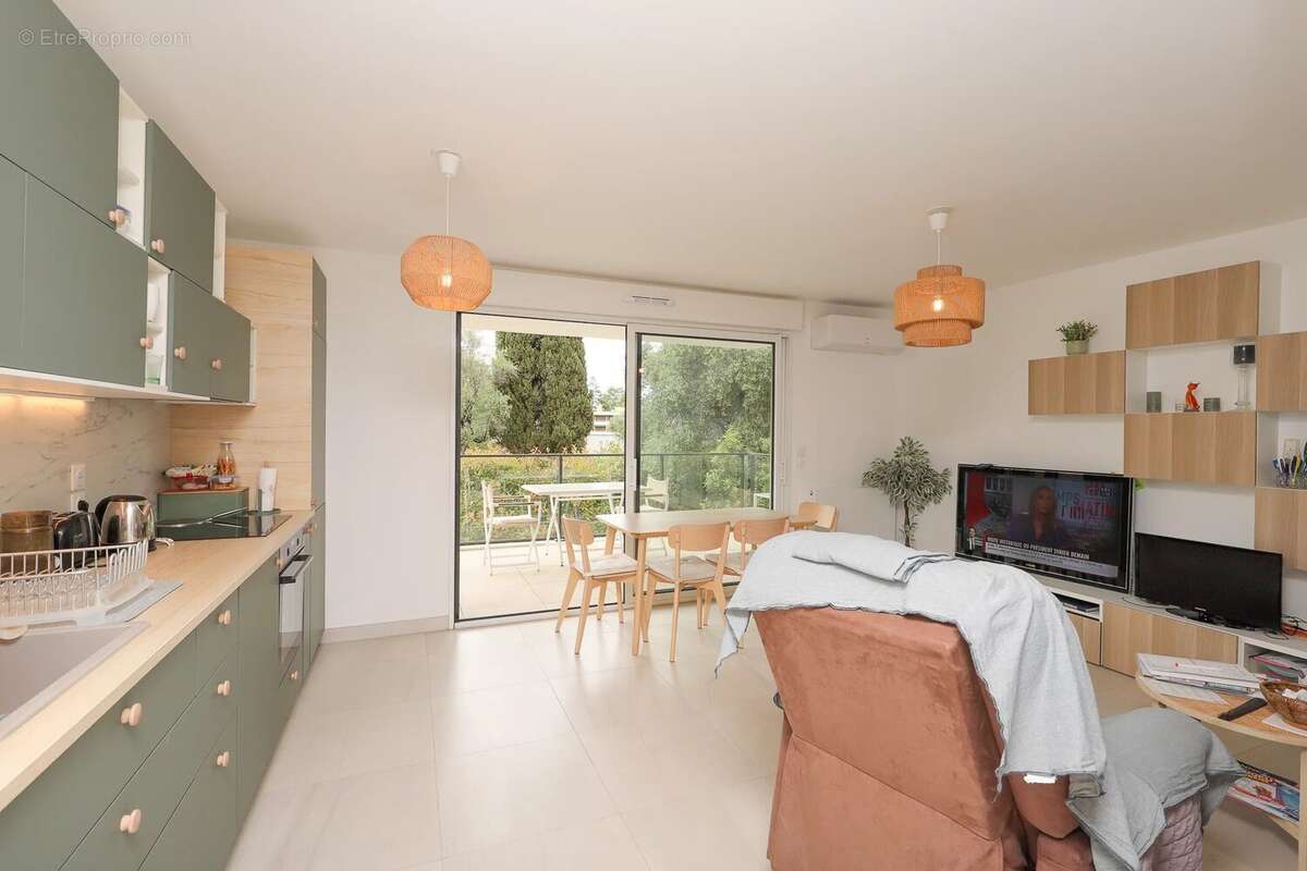 Appartement à LE CANNET