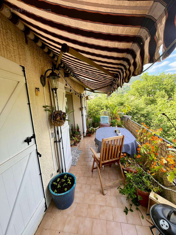 Appartement à PEYMEINADE