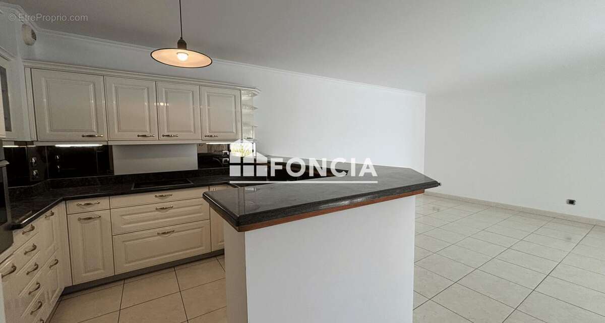 Appartement à HYERES