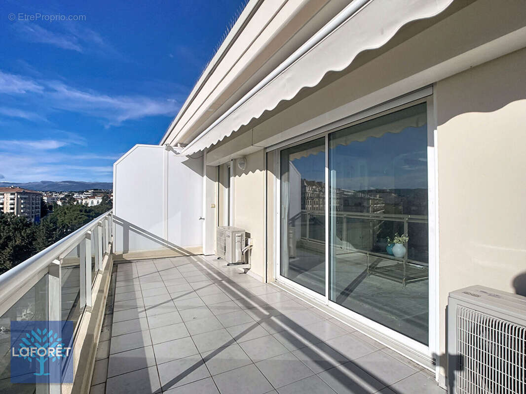 Appartement à CANNES