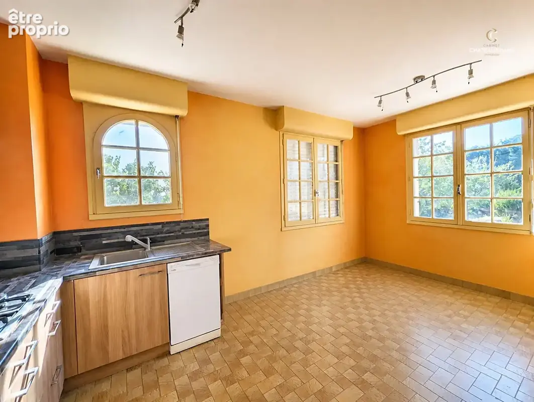 Maison 6 pièces à vendre à Saint-Jouan-des-Guérets - 161 m² - photo 6