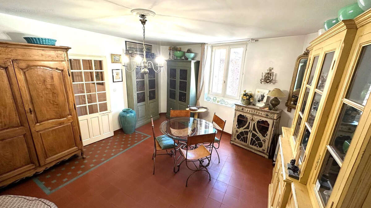 Maison à VAISON-LA-ROMAINE