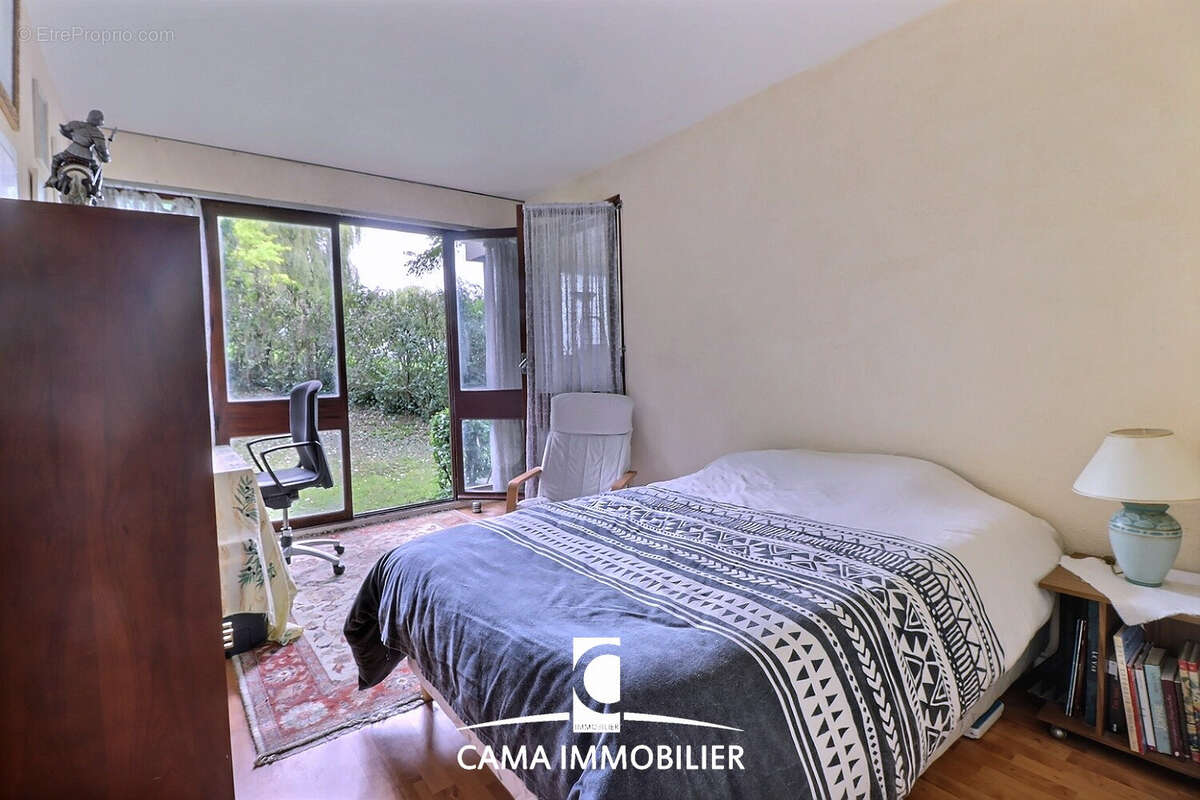 Appartement à FONTENAY-LE-FLEURY