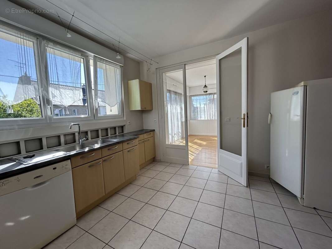 Maison 177 m² à Saint-Brieuc  - photo 5