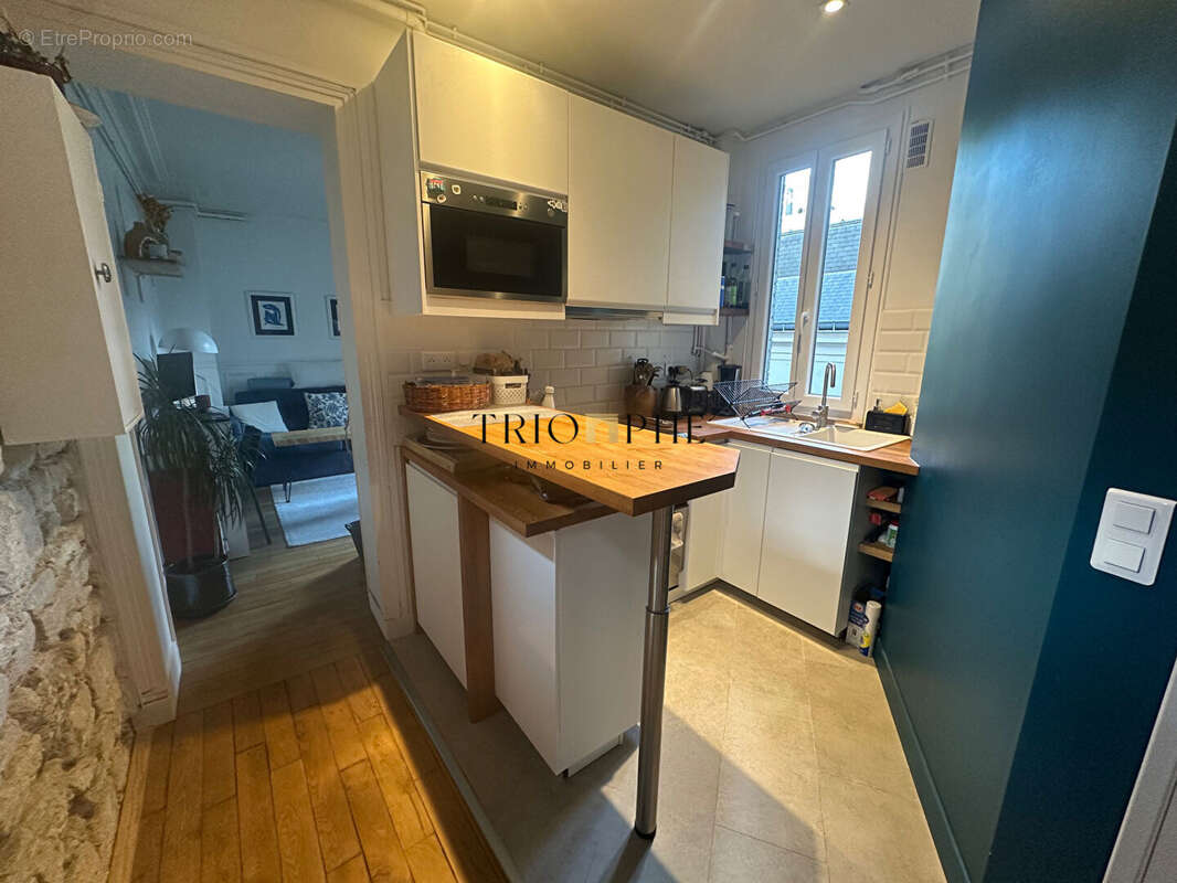 Appartement à PARIS-17E