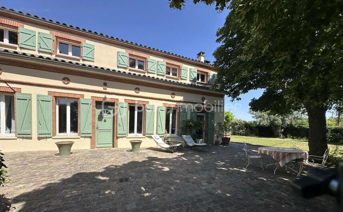 Elegante toulousaine de caractere - photo 19
