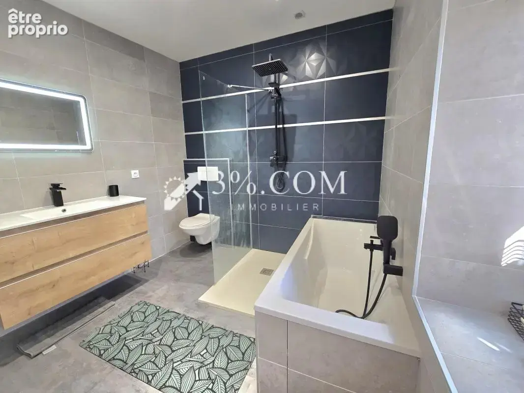 Maison en pierre rénovée de 85m2 avec petit jardin - photo 9
